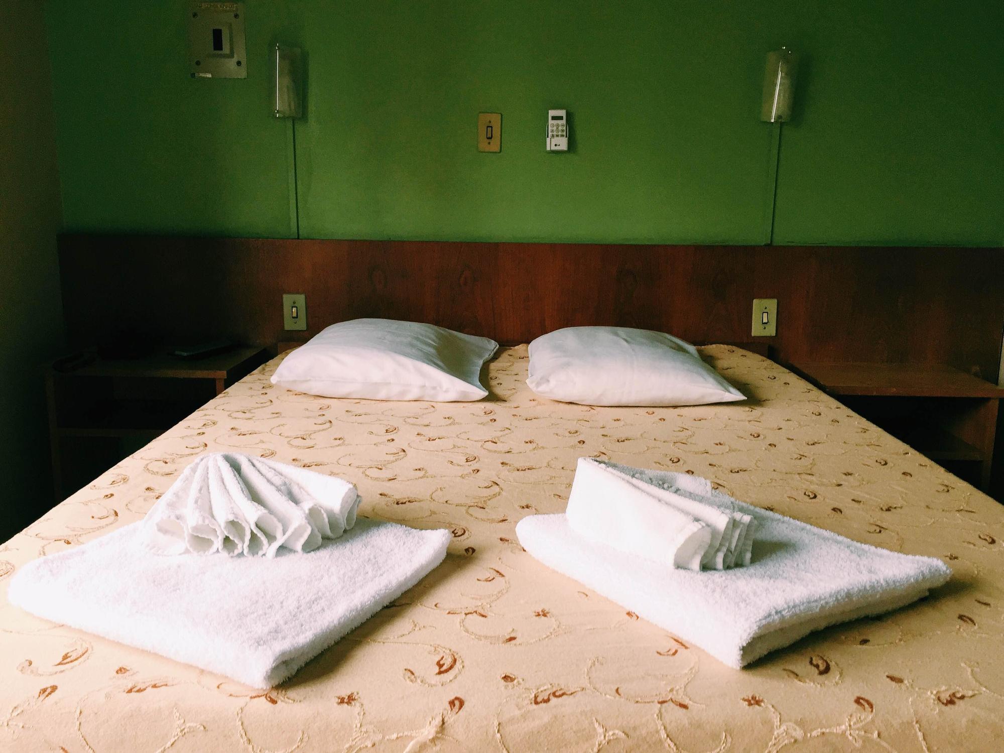 Ambassador Hotel Foz do Iguaçu Esterno foto