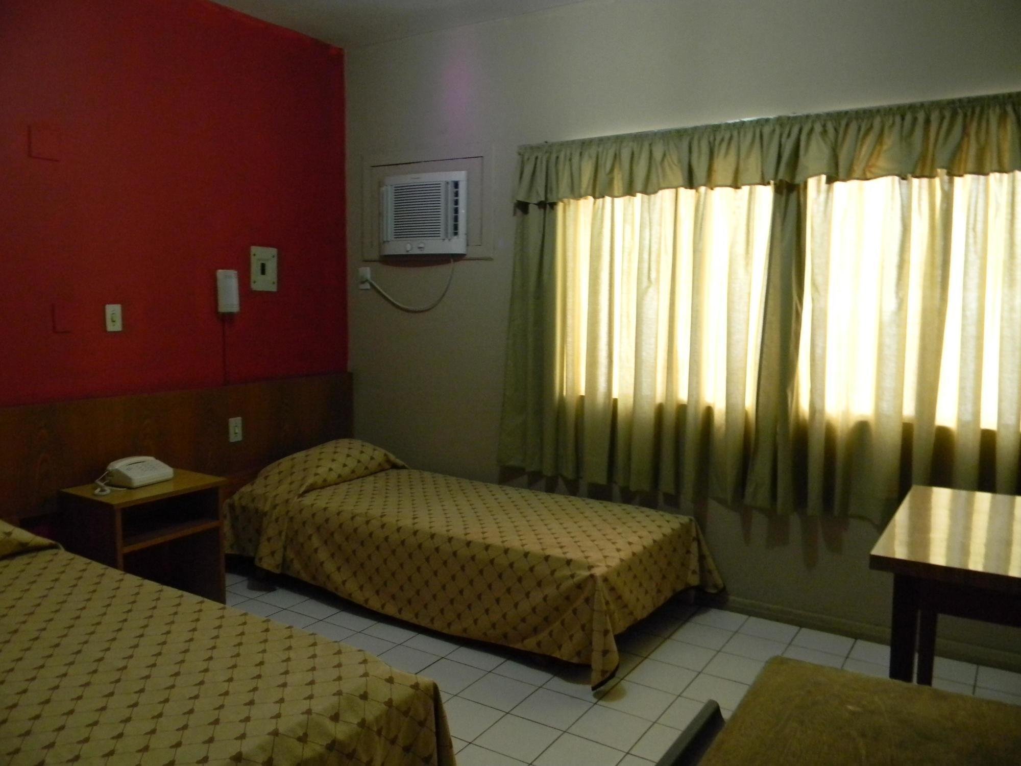Ambassador Hotel Foz do Iguaçu Esterno foto